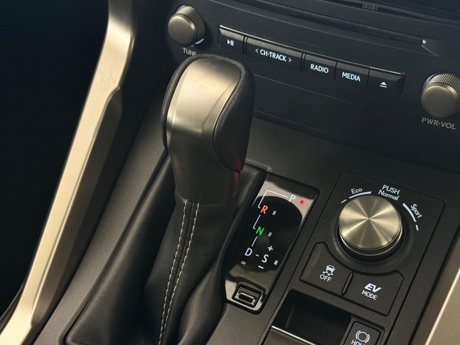 Used Lexus NX 2019 for sale - 76467417: Photo 51