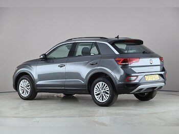 Used Volkswagen T-Roc 2022 for sale - 78035228: Photo