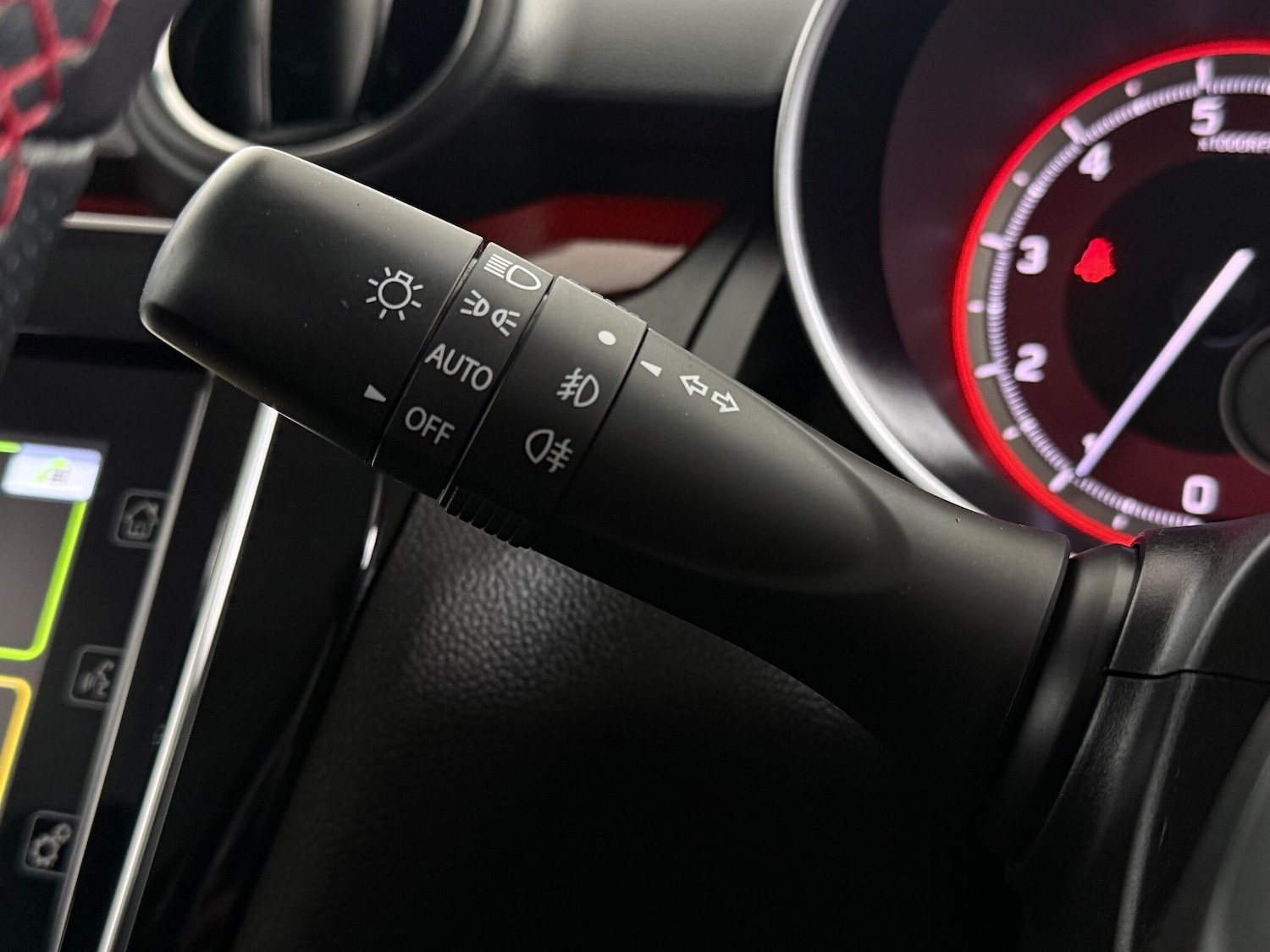 Used Suzuki Swift 2021 for sale - 77246402: Photo 22