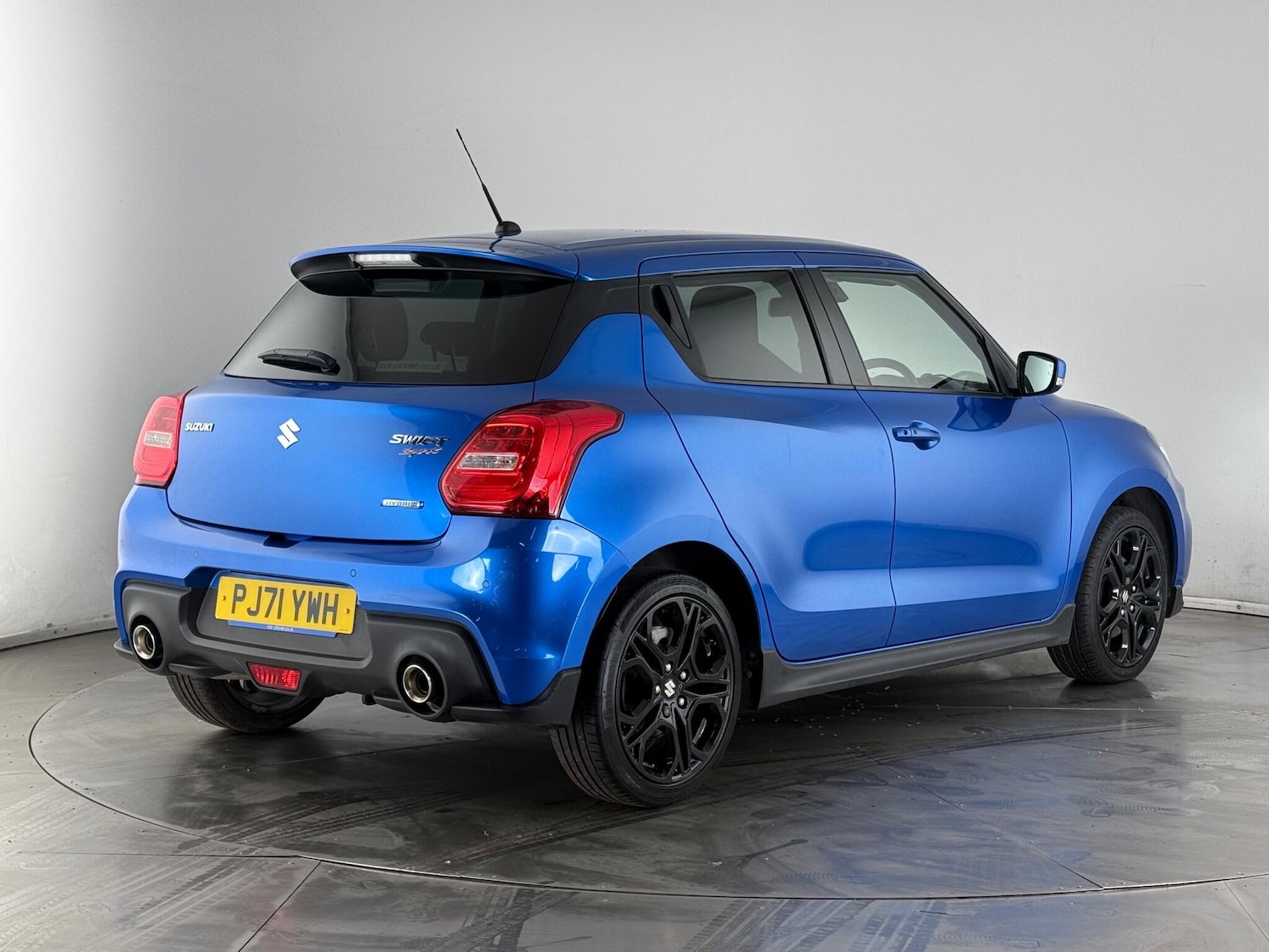 Used Suzuki Swift 2021 for sale - 77246402: Photo 4