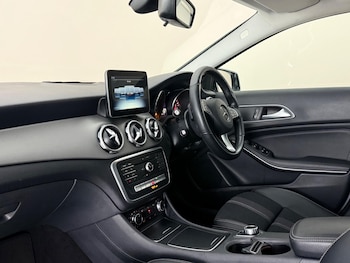 Used Mercedes-Benz GLA 2019 for sale - 78695739: Photo