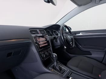 Used Volkswagen Golf 2020 for sale - 79691694: Photo