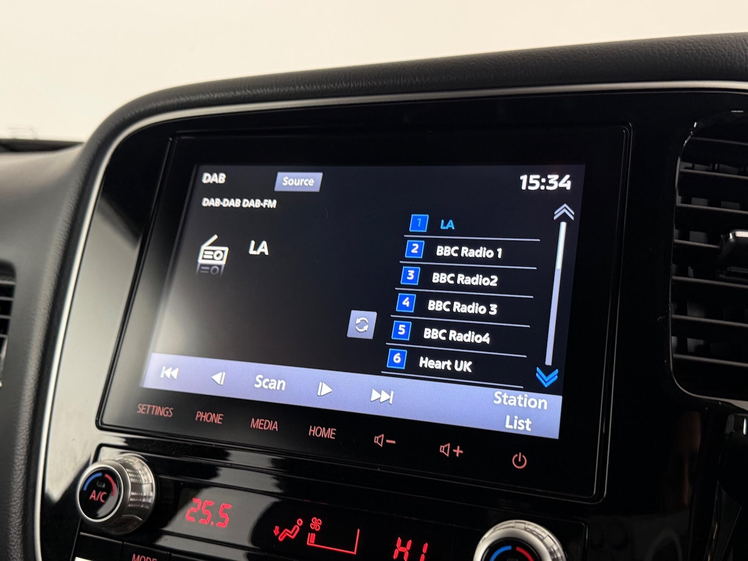 Used Mitsubishi Outlander 2021 for sale - 77260103: Photo 30