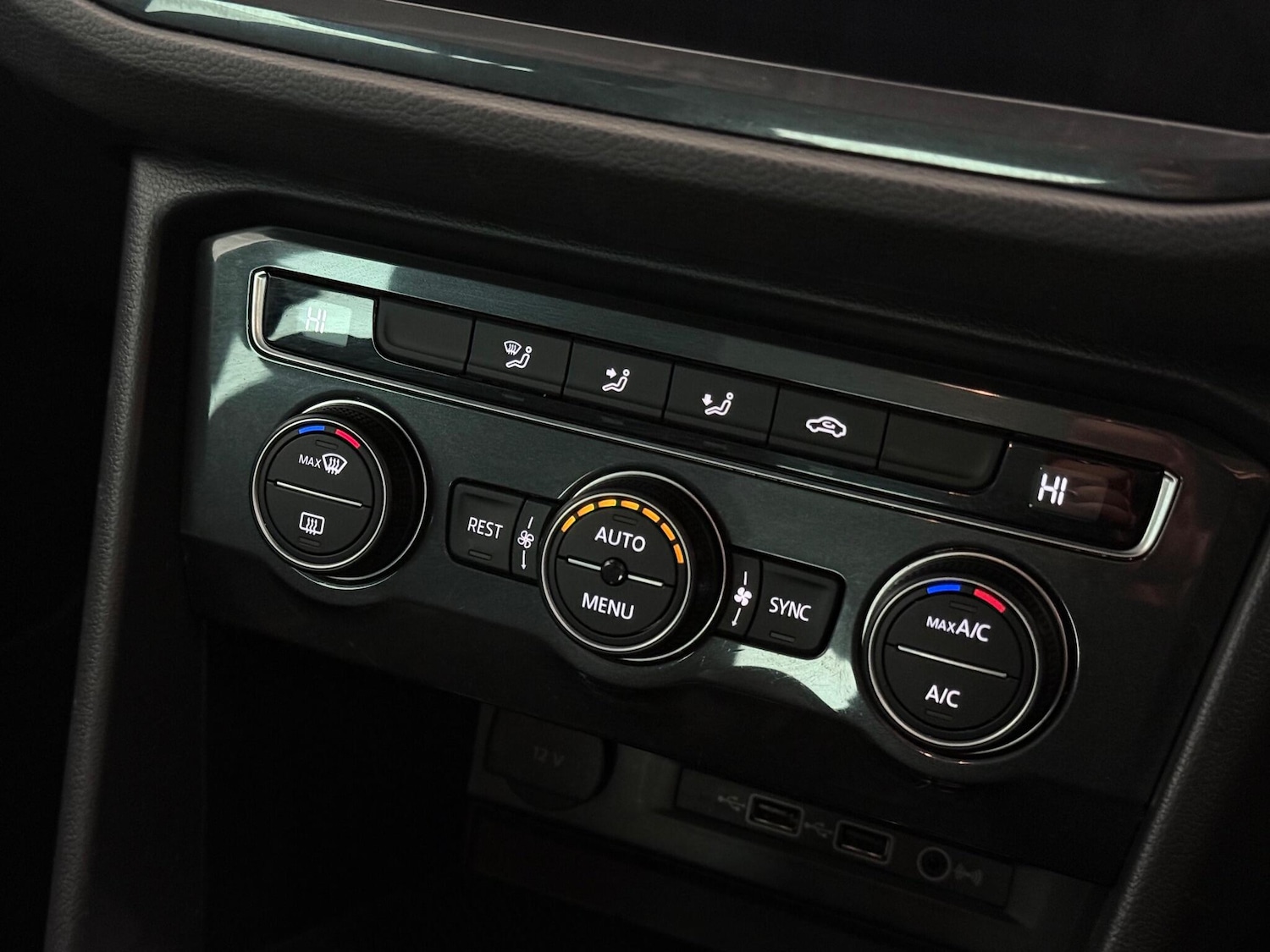 Used Volkswagen Tiguan 2019 for sale - 77243248: Photo 36