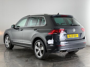 Used Volkswagen Tiguan 2019 for sale - 77243248: Photo