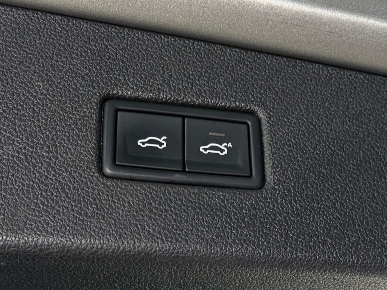 Used Volkswagen Tiguan 2018 for sale - 77217468: Photo 10