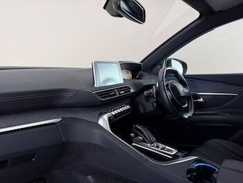 Used Peugeot 3008 2018 for sale - 79688609: Photo