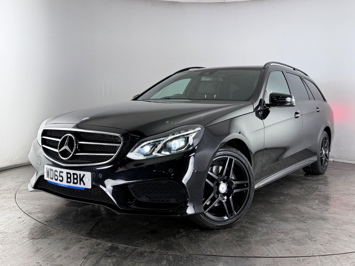 Used Mercedes-Benz E Class 2015 for sale - 77217392: Photo 34