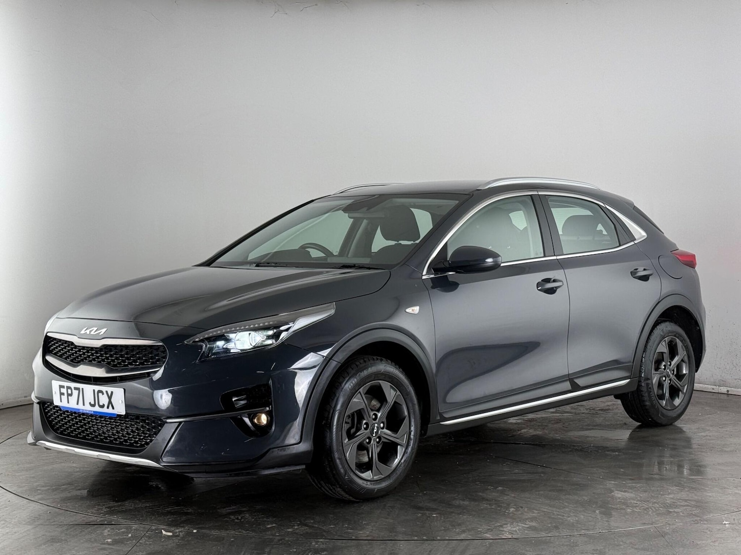 Used Kia XCeed 2022 for sale - 77412436: Photo 2