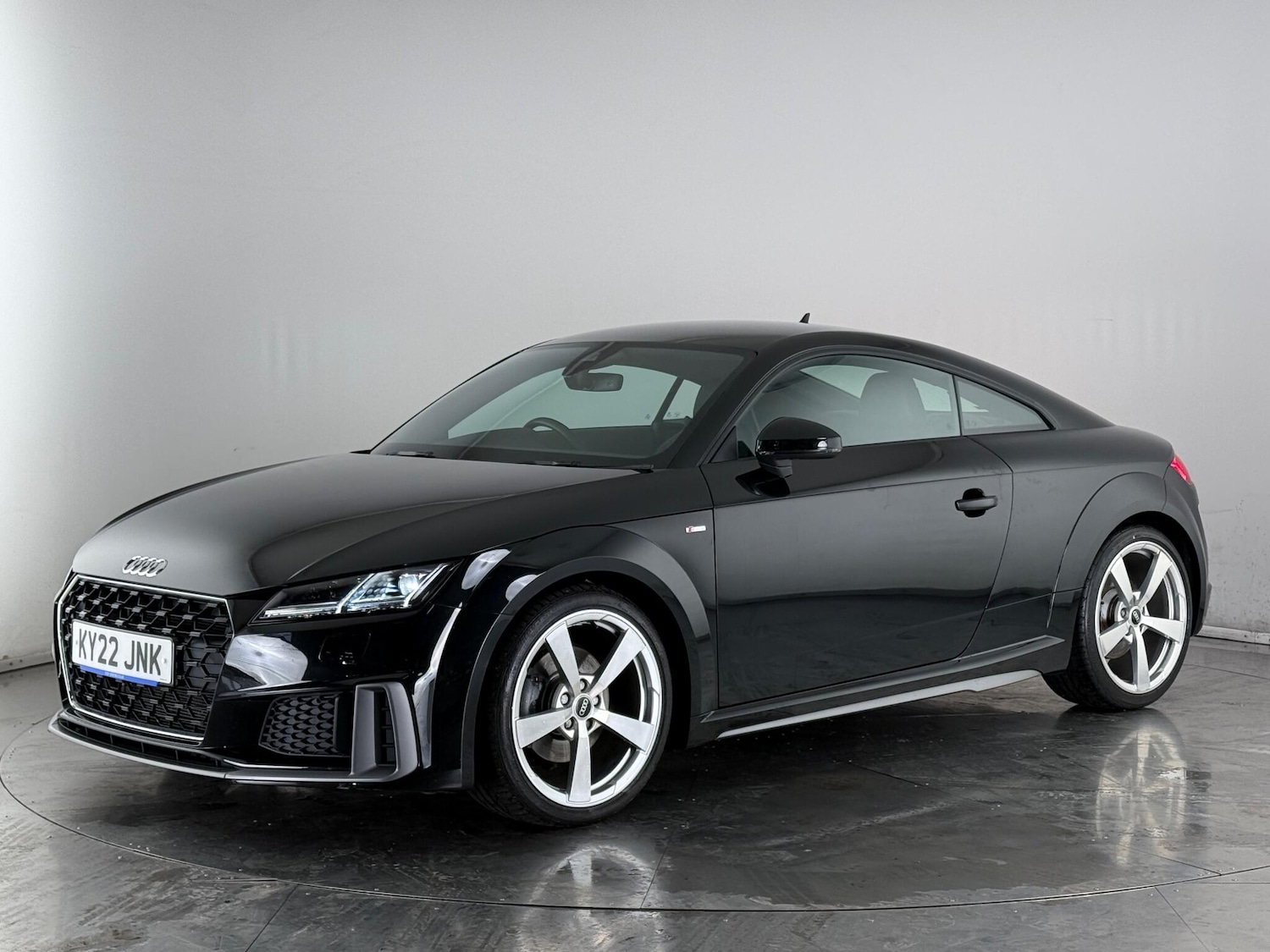 Used Audi TT 2022 for sale - 76466807: Photo 3