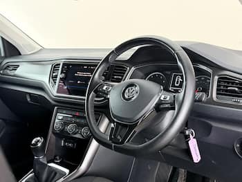 Used Volkswagen T-Roc 2019 for sale - 79497271: Photo