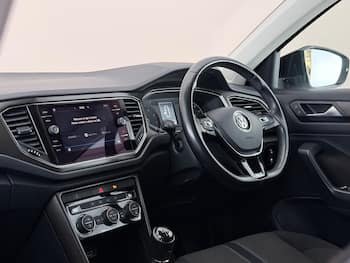 Used Volkswagen T-Roc 2019 for sale - 79497271: Photo