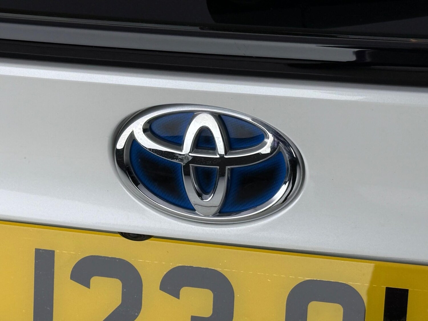 Used Toyota C-HR 2023 for sale - 78065043: Photo 10