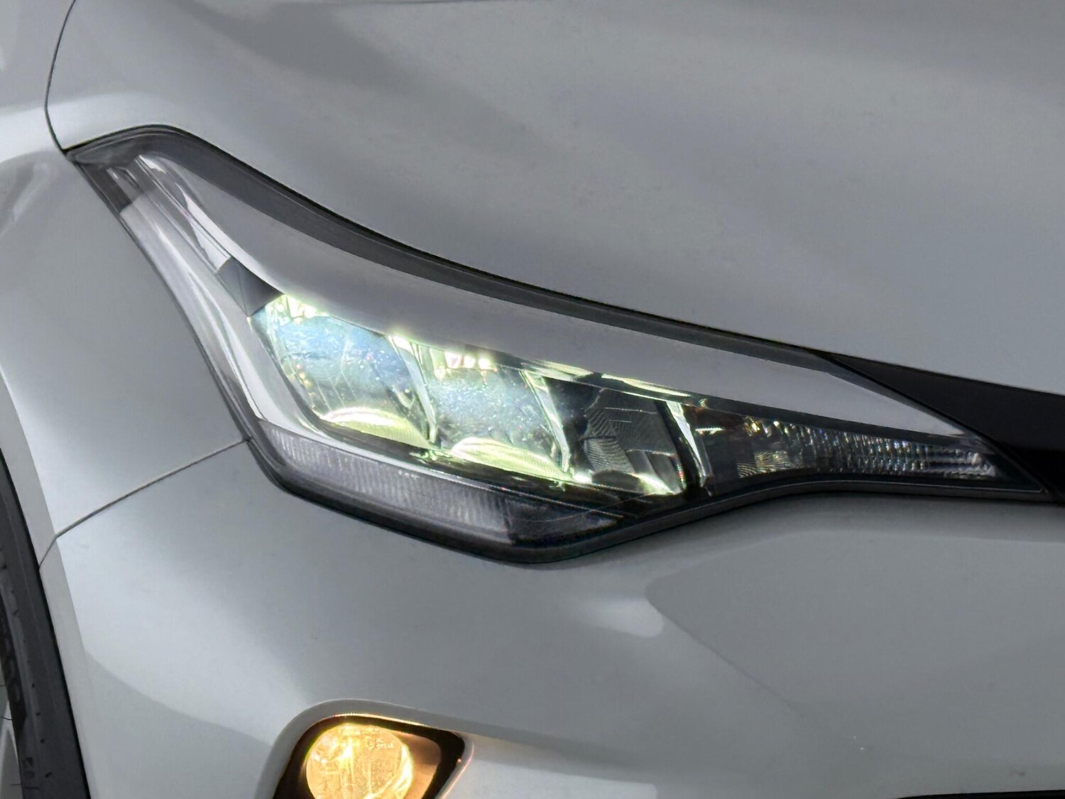 Used Toyota C-HR 2023 for sale - 78065043: Photo 7