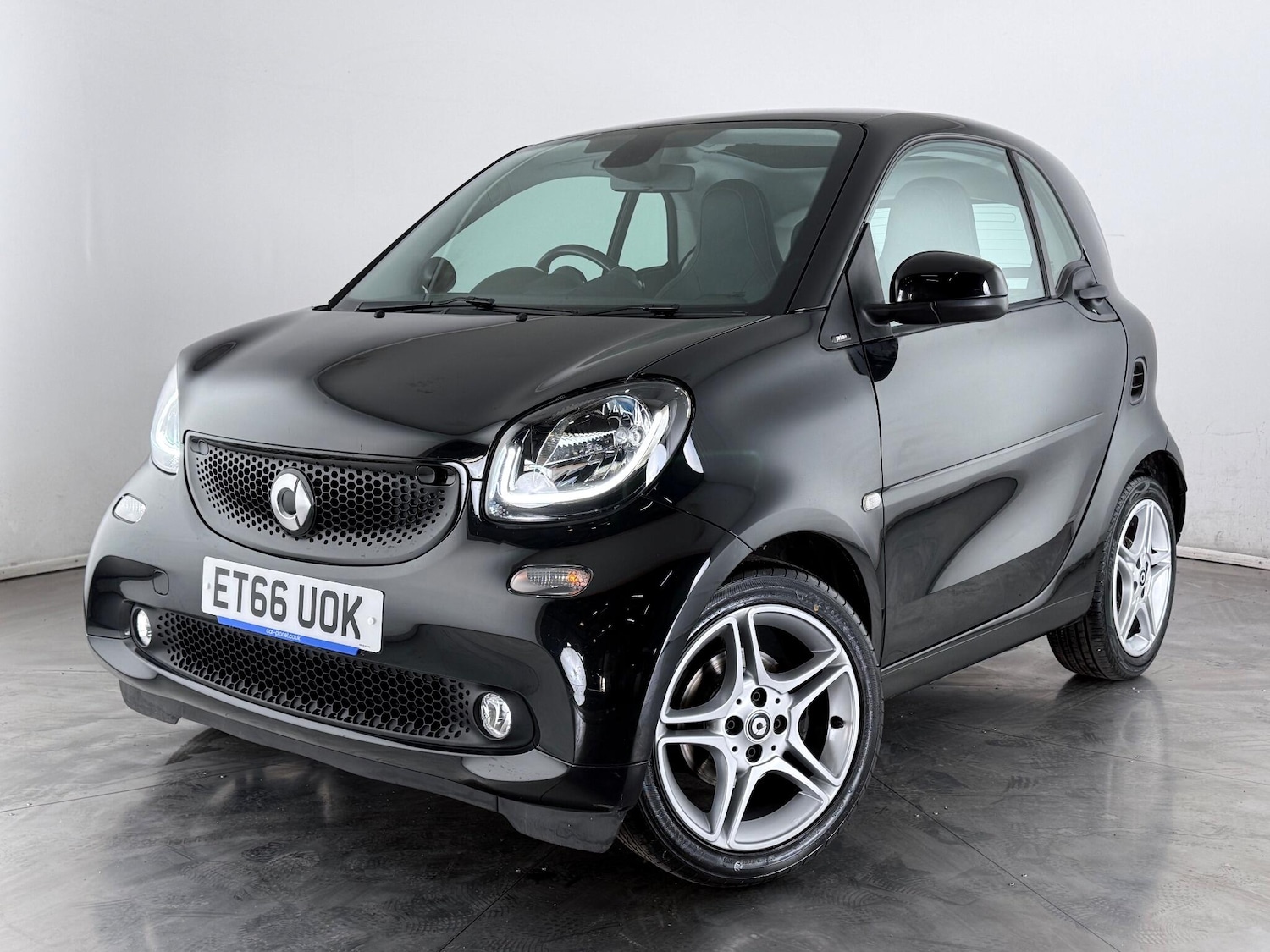 Used smart fortwo 2017 for sale - 77182860: Photo 30