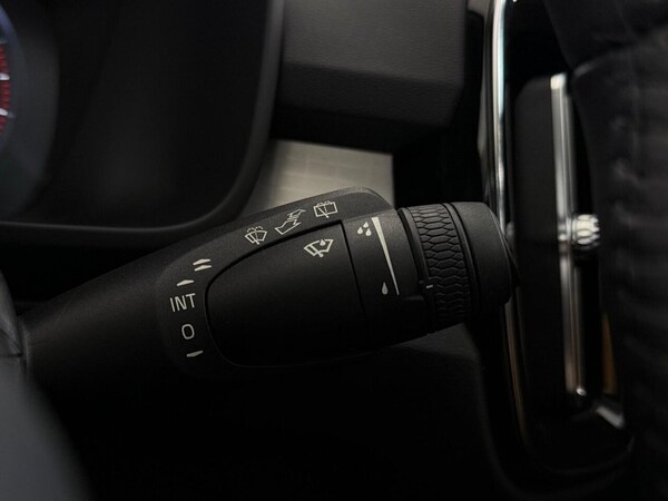 Used Volvo XC40 2020 for sale - 76241458: Photo 27