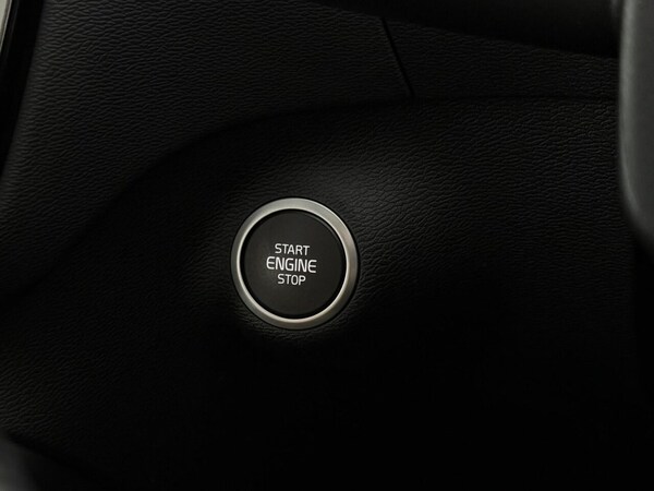 Used Volvo XC40 2020 for sale - 76241458: Photo 42