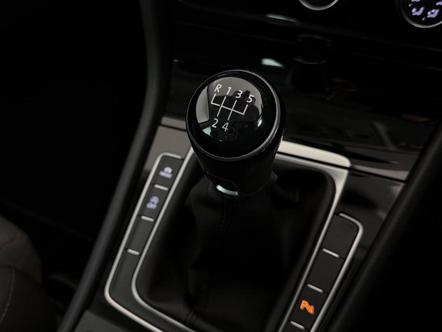 Used Volkswagen Golf 2018 for sale - 76467367: Photo 42