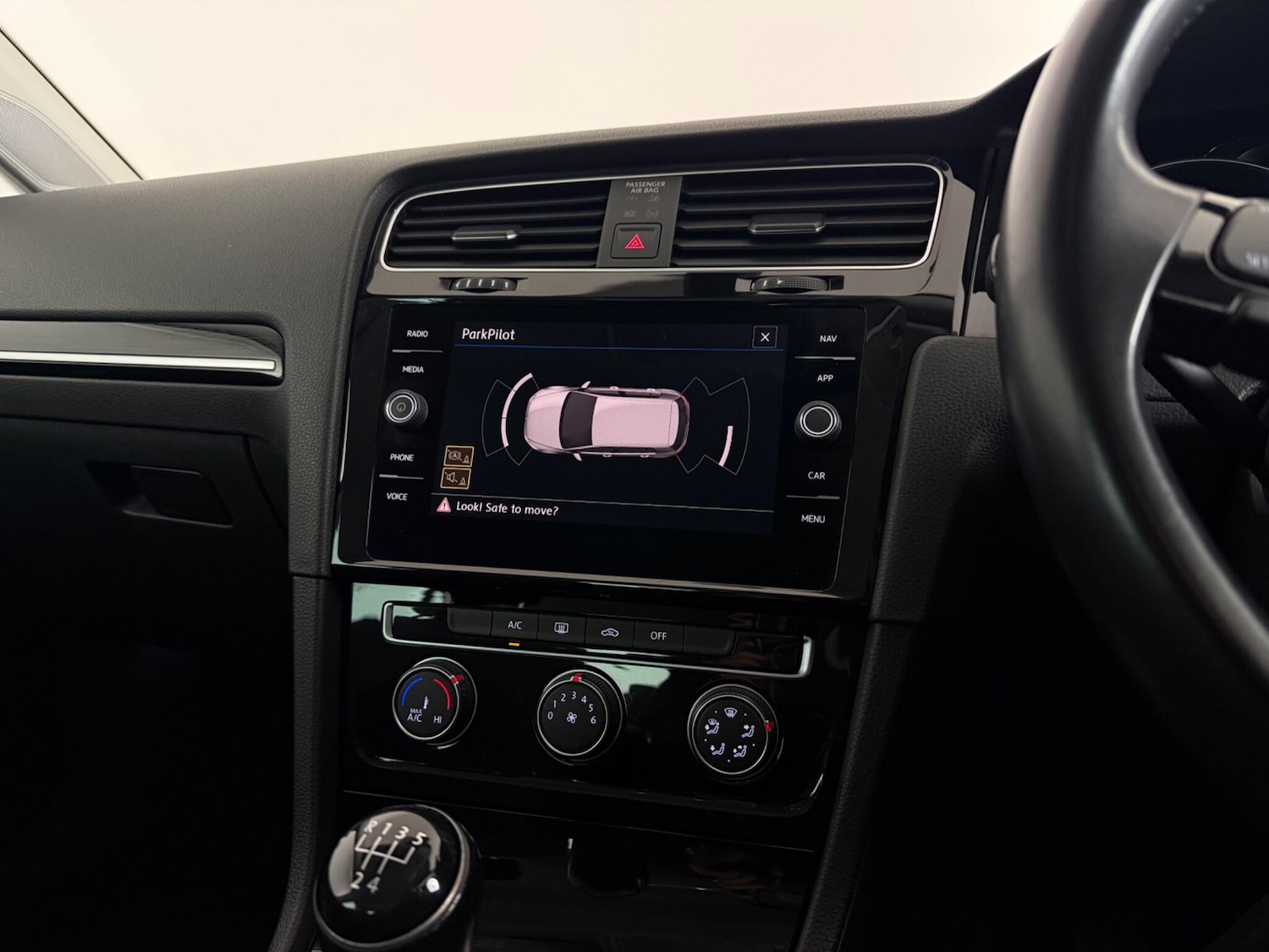 Used Volkswagen Golf 2018 for sale - 76467367: Photo 45