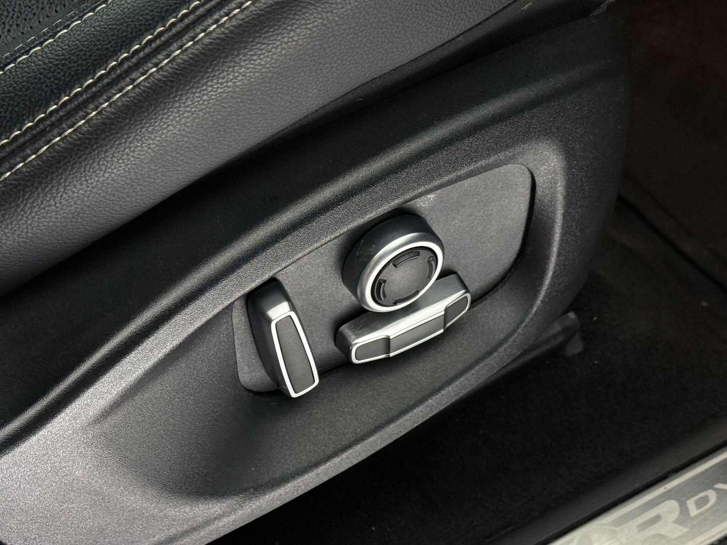 Used Jaguar E-Pace 2021 for sale - 76467308: Photo 18