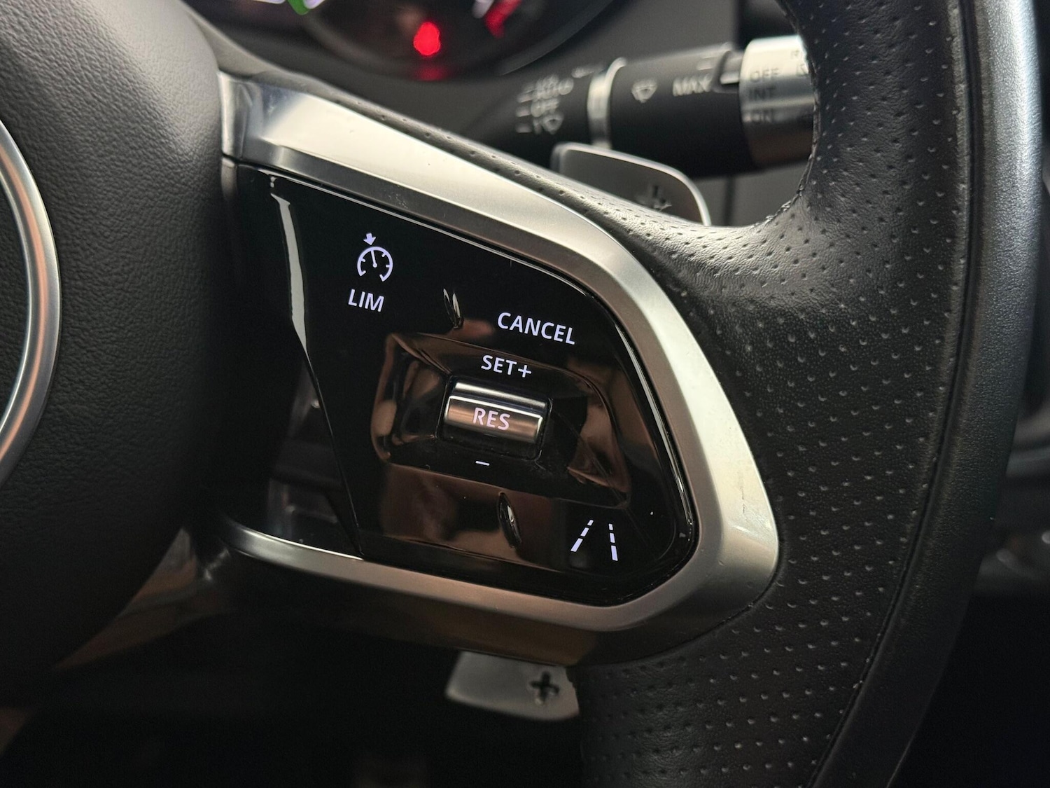 Used Jaguar E-Pace 2021 for sale - 76467308: Photo 27