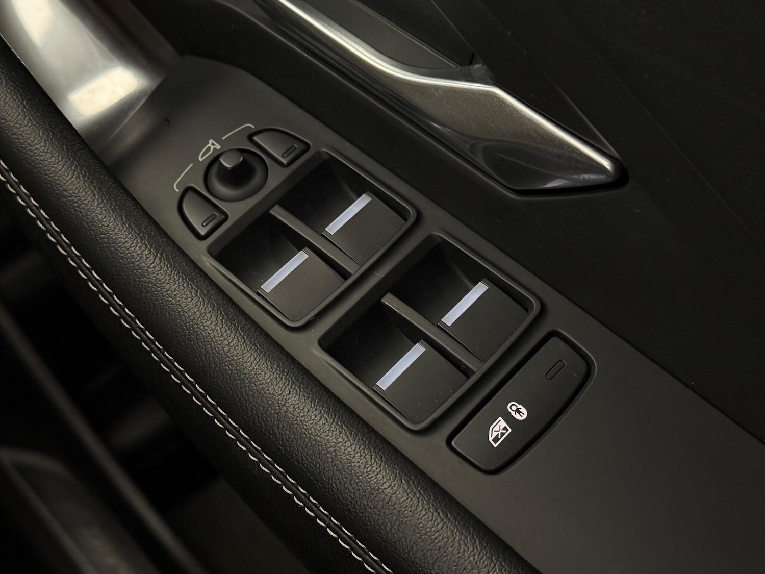 Used Jaguar E-Pace 2021 for sale - 76467308: Photo 30