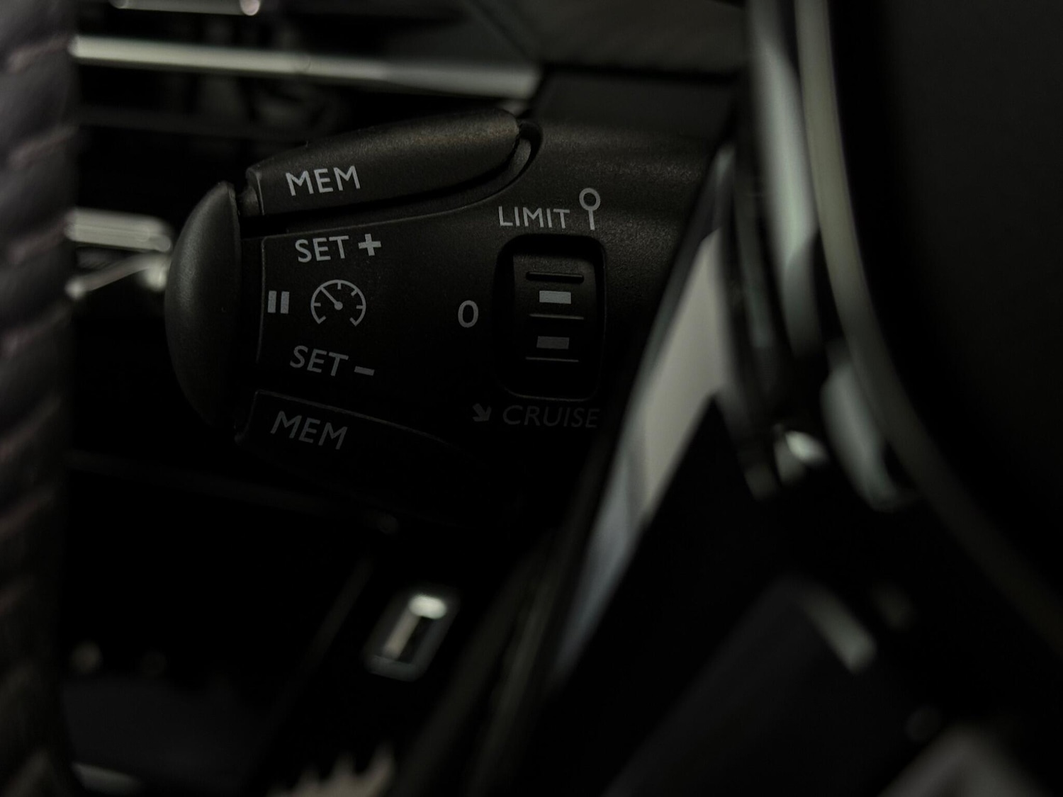 Used Peugeot 208 2023 for sale - 77769882: Photo 18