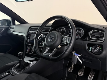 Used Volkswagen Golf 2019 for sale - 79120012: Photo