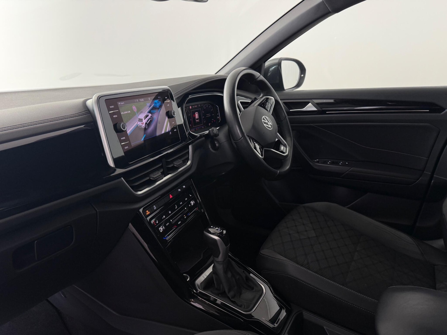 Used Volkswagen T-Roc 2022 for sale - 76467116: Photo 16