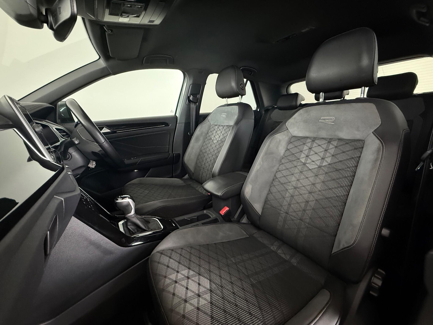 Used Volkswagen T-Roc 2022 for sale - 76467116: Photo 17