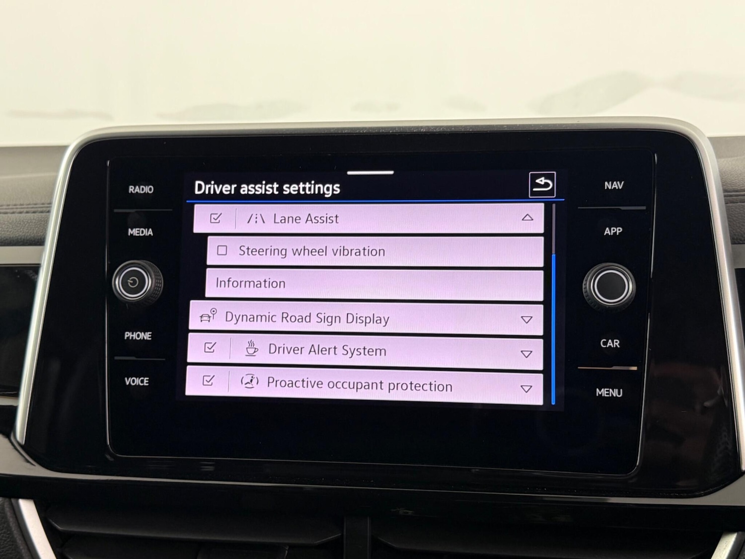 Used Volkswagen T-Roc 2022 for sale - 76467116: Photo 38