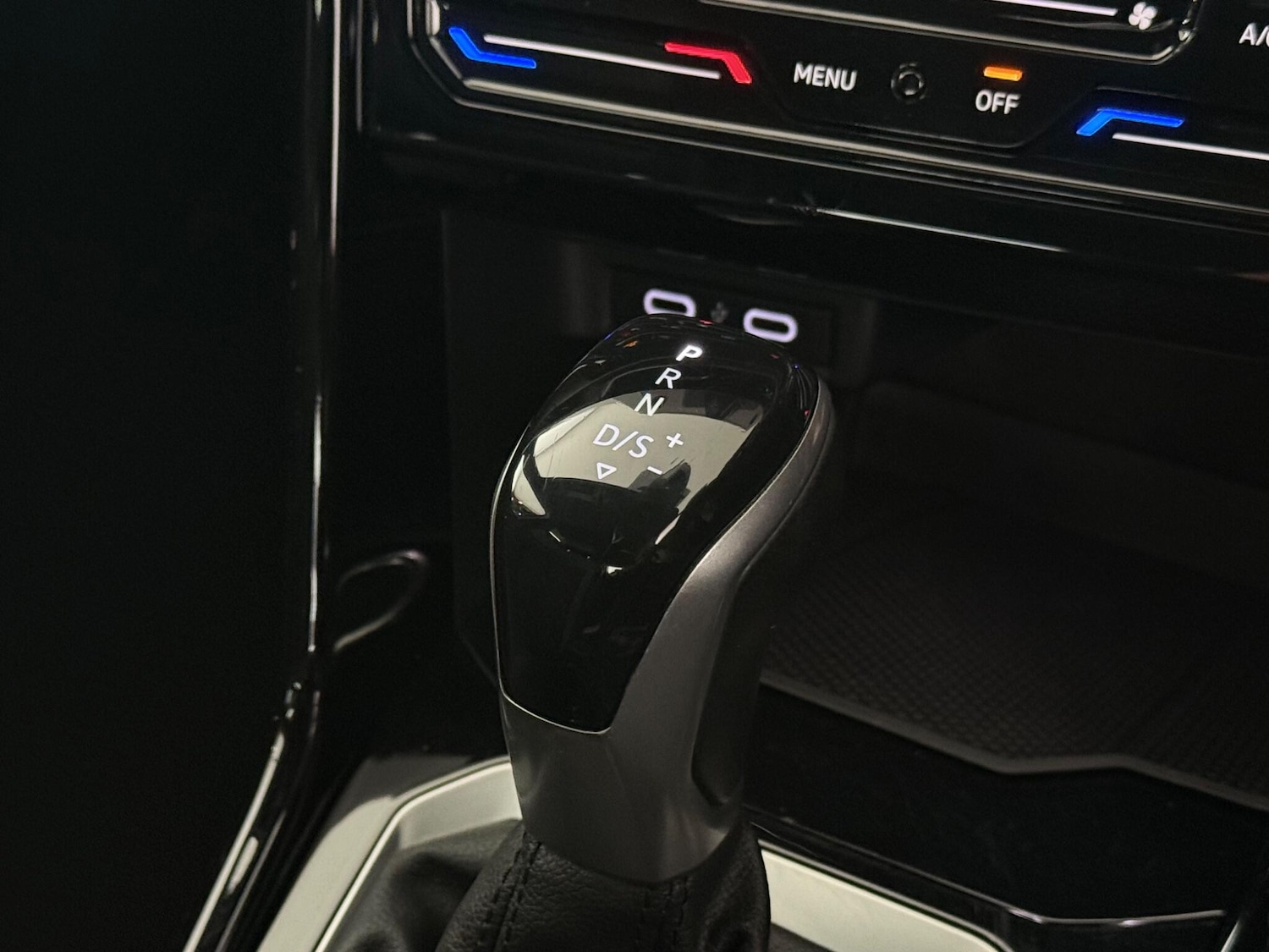 Used Volkswagen T-Roc 2022 for sale - 76467116: Photo 44