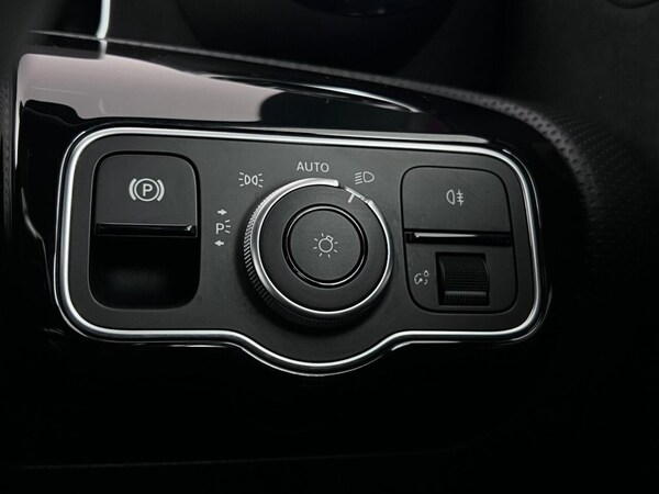 Used Mercedes-Benz A-Class 2019 for sale - 75739127: Photo 43
