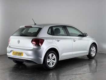 Used Volkswagen Polo 2018 for sale - 76178513: Photo 4