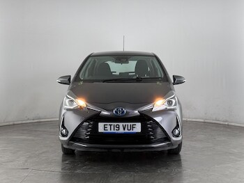 Used Toyota Yaris 2019 for sale - 77260039: Photo