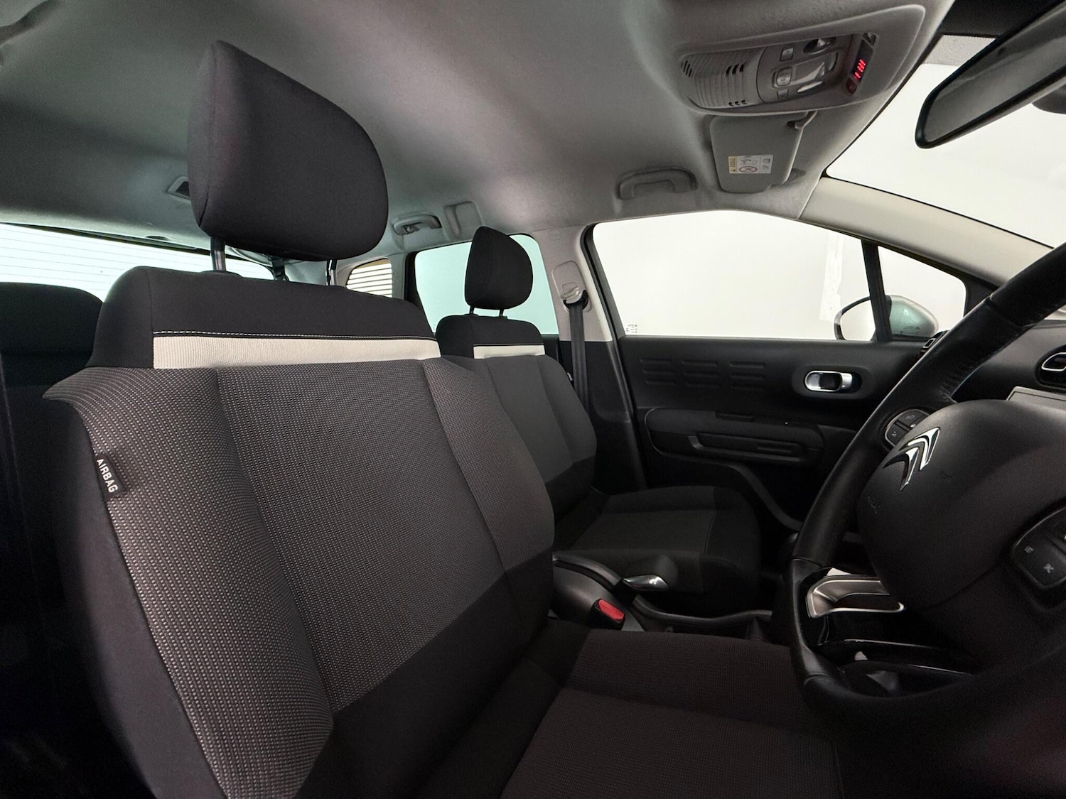 Used Citroen C3 Aircross 2018 for sale - 77332114: Photo 11