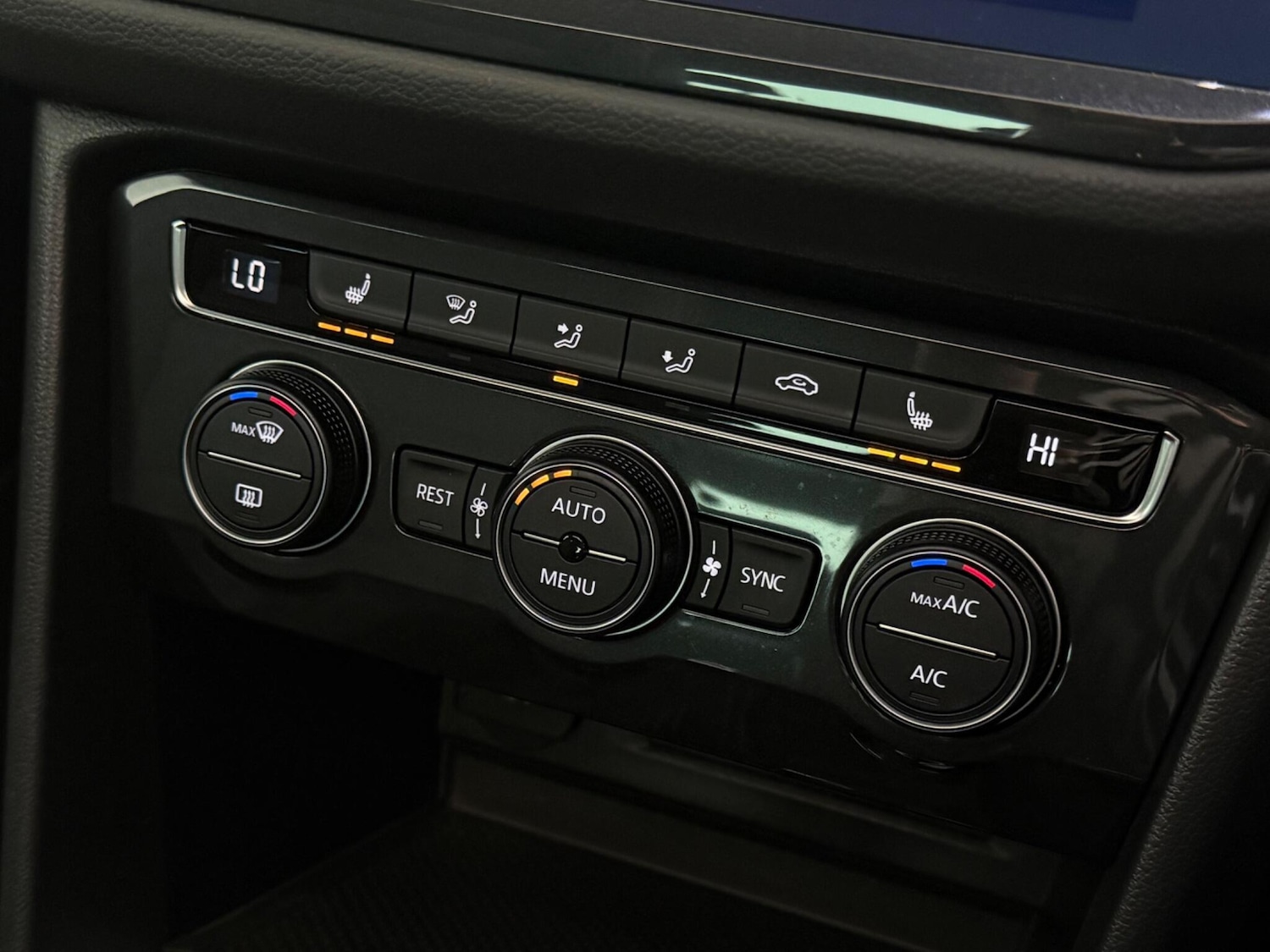 Used Volkswagen Tiguan 2020 for sale - 77216725: Photo 39