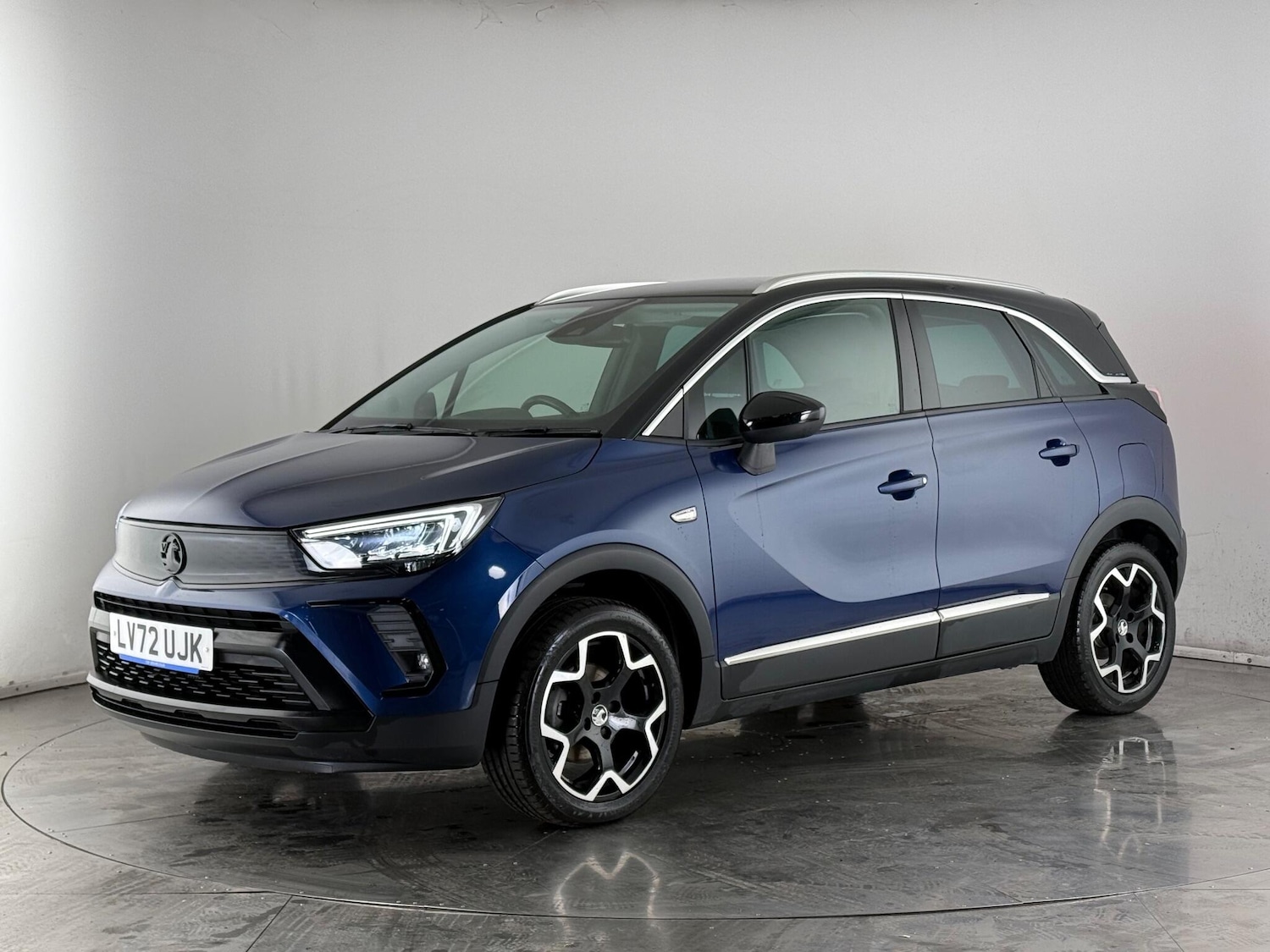 Used Vauxhall Crossland 2022 for sale - 77260263: Photo 2