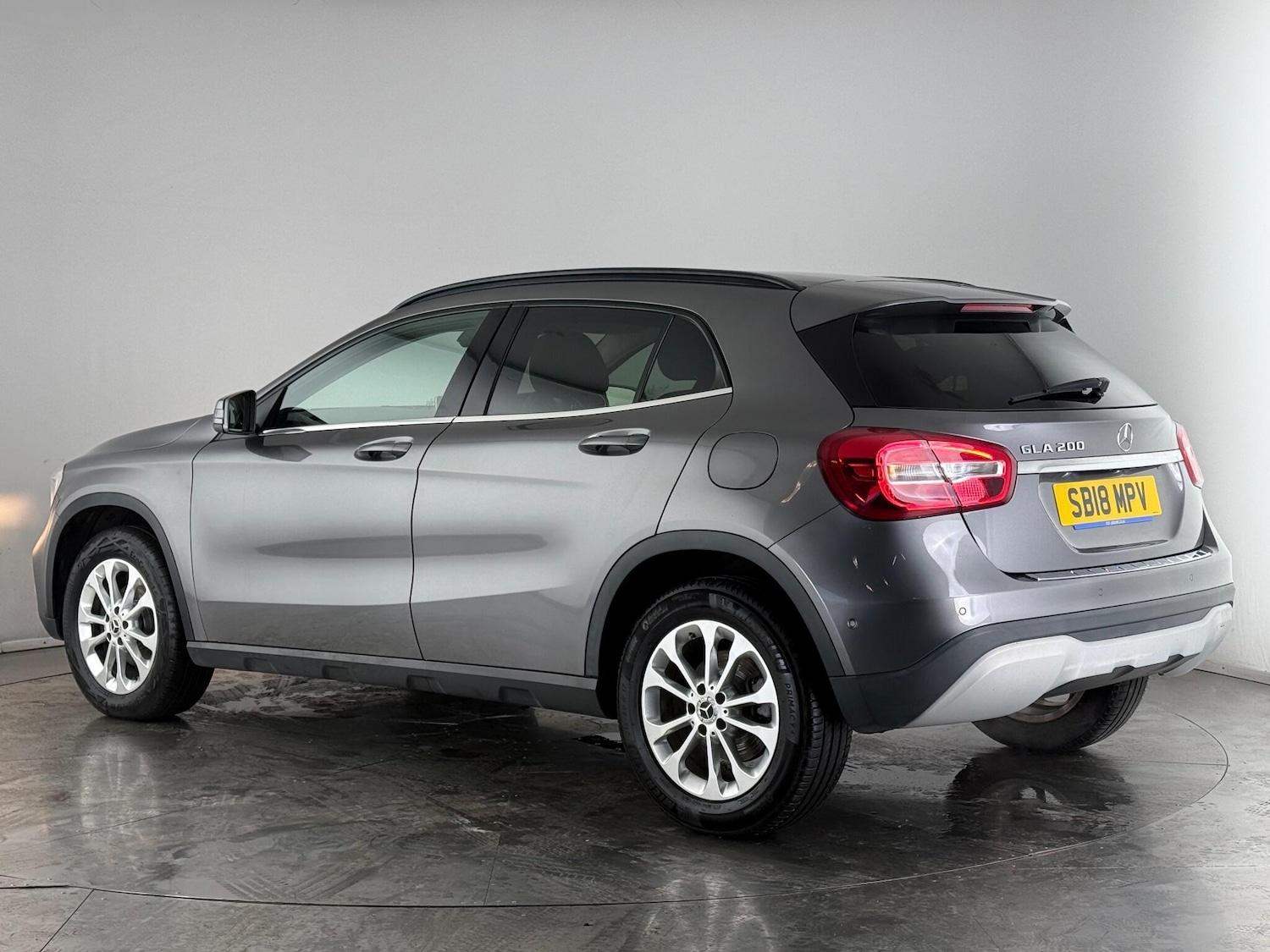 Used Mercedes-Benz GLA 2018 for sale - 77222420: Photo 4