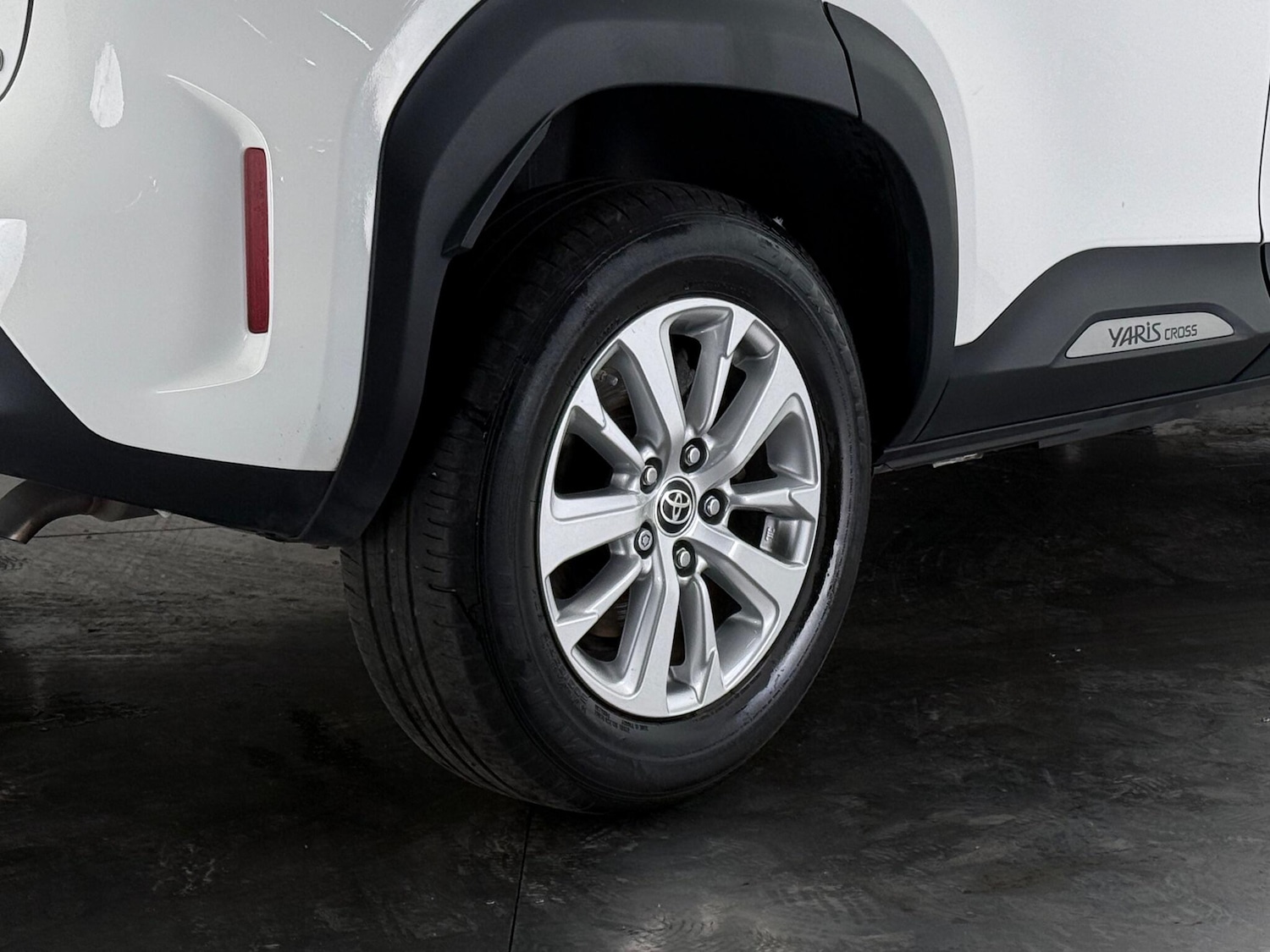 Used Toyota Yaris Cross 2023 for sale - 77221802: Photo 9