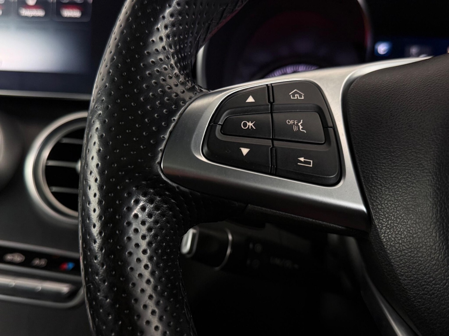 Used Mercedes-Benz C Class 2017 for sale - 78063174: Photo 18