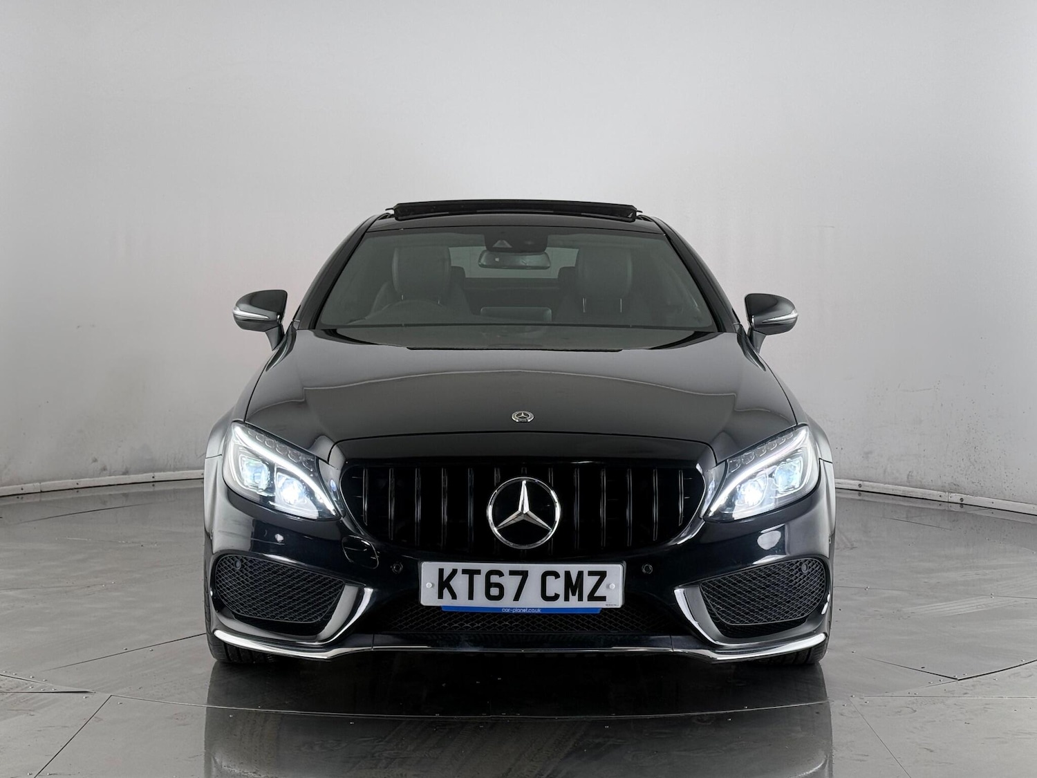 Used Mercedes-Benz C Class 2017 for sale - 78063174: Photo 2