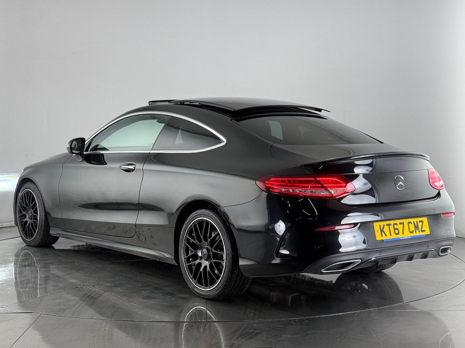 Used Mercedes-Benz C Class 2017 for sale - 78063174: Photo 4