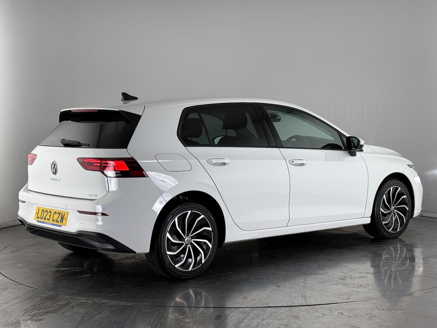 Used Volkswagen Golf 2023 for sale - 77242942: Photo 4