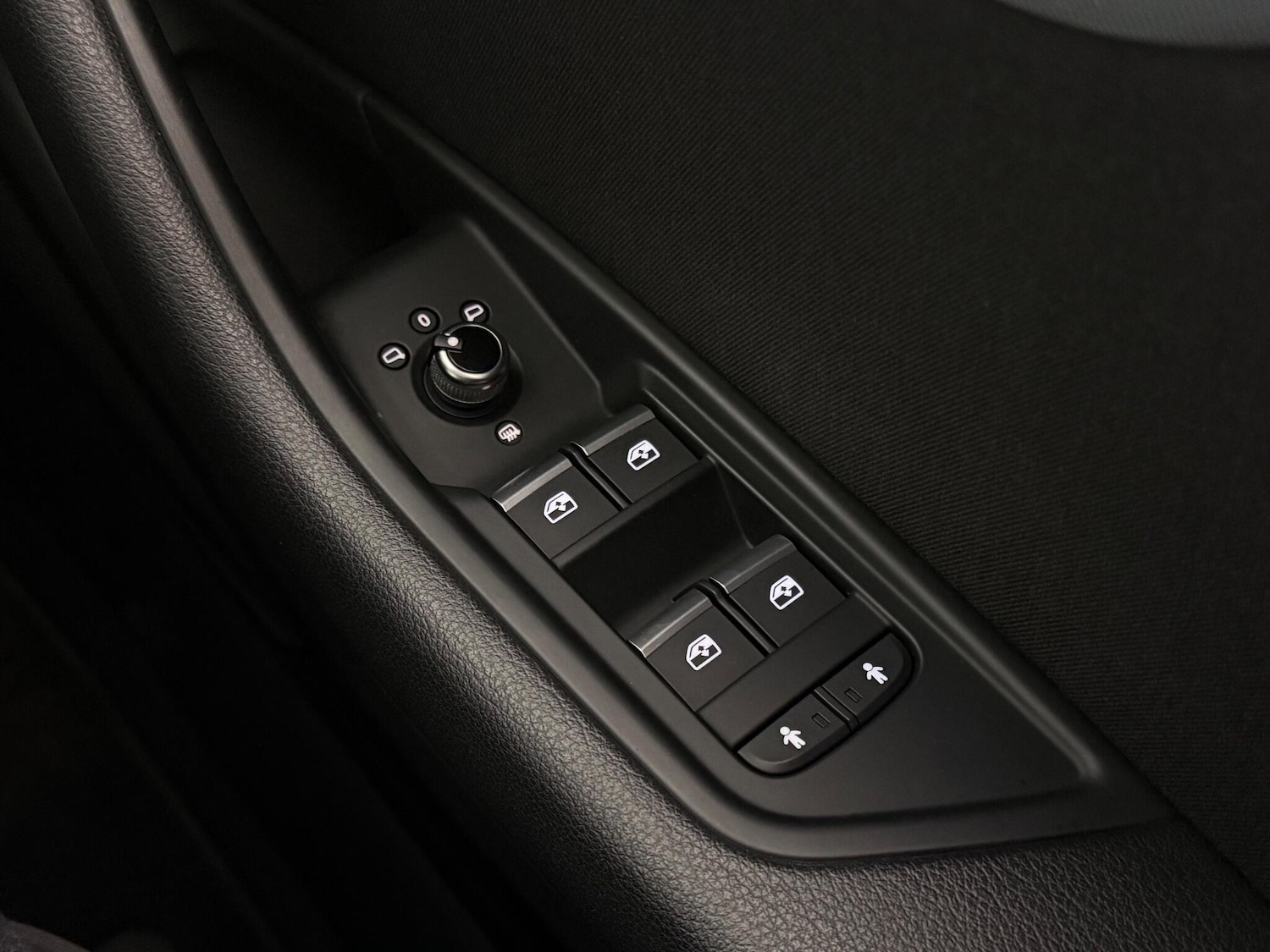 Used Audi A4 2016 for sale - 76913627: Photo 28