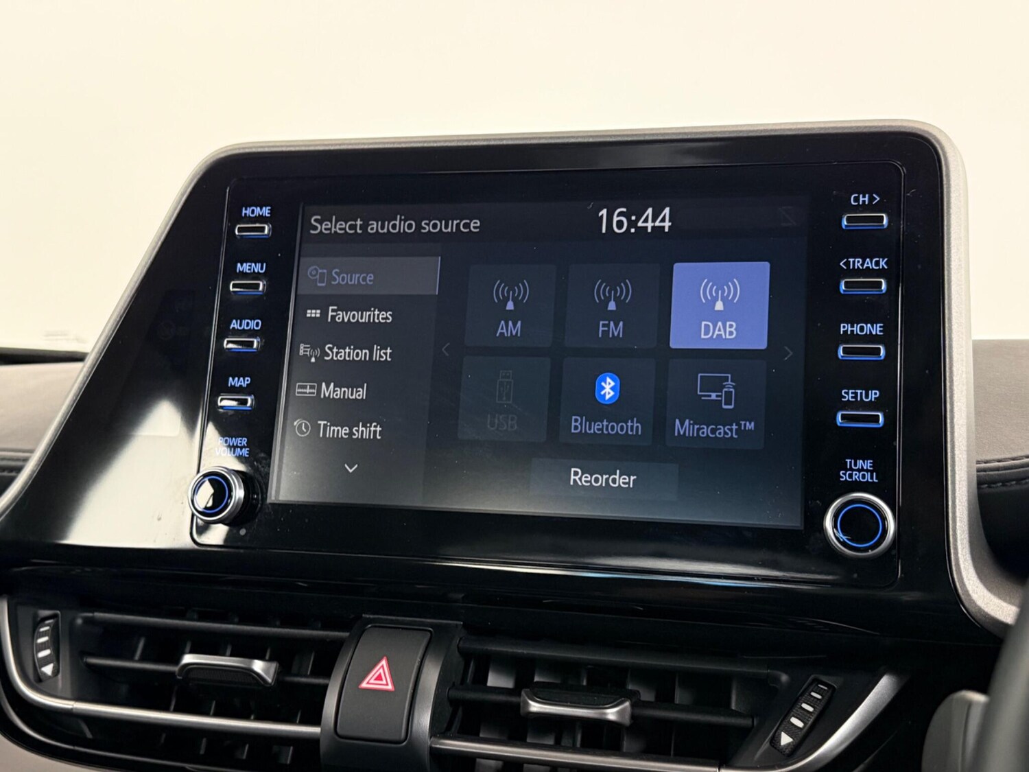 Used Toyota C-HR 2023 for sale - 77940882: Photo 19