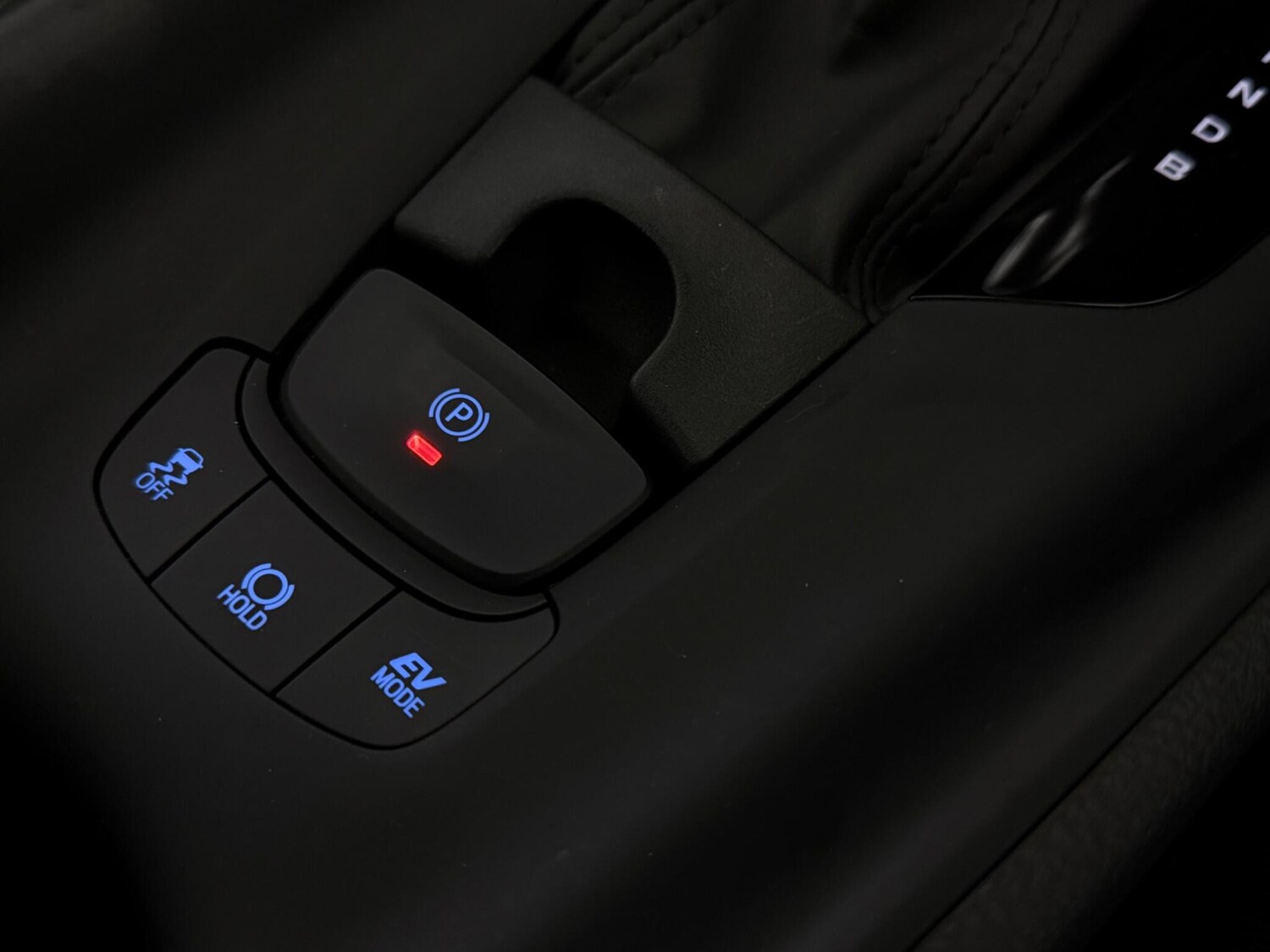 Used Toyota C-HR 2023 for sale - 77940882: Photo 23