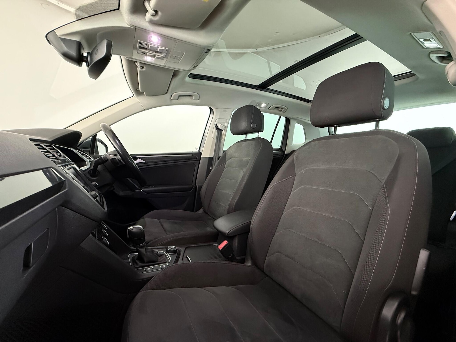 Used Volkswagen Tiguan 2017 for sale - 77247022: Photo 13