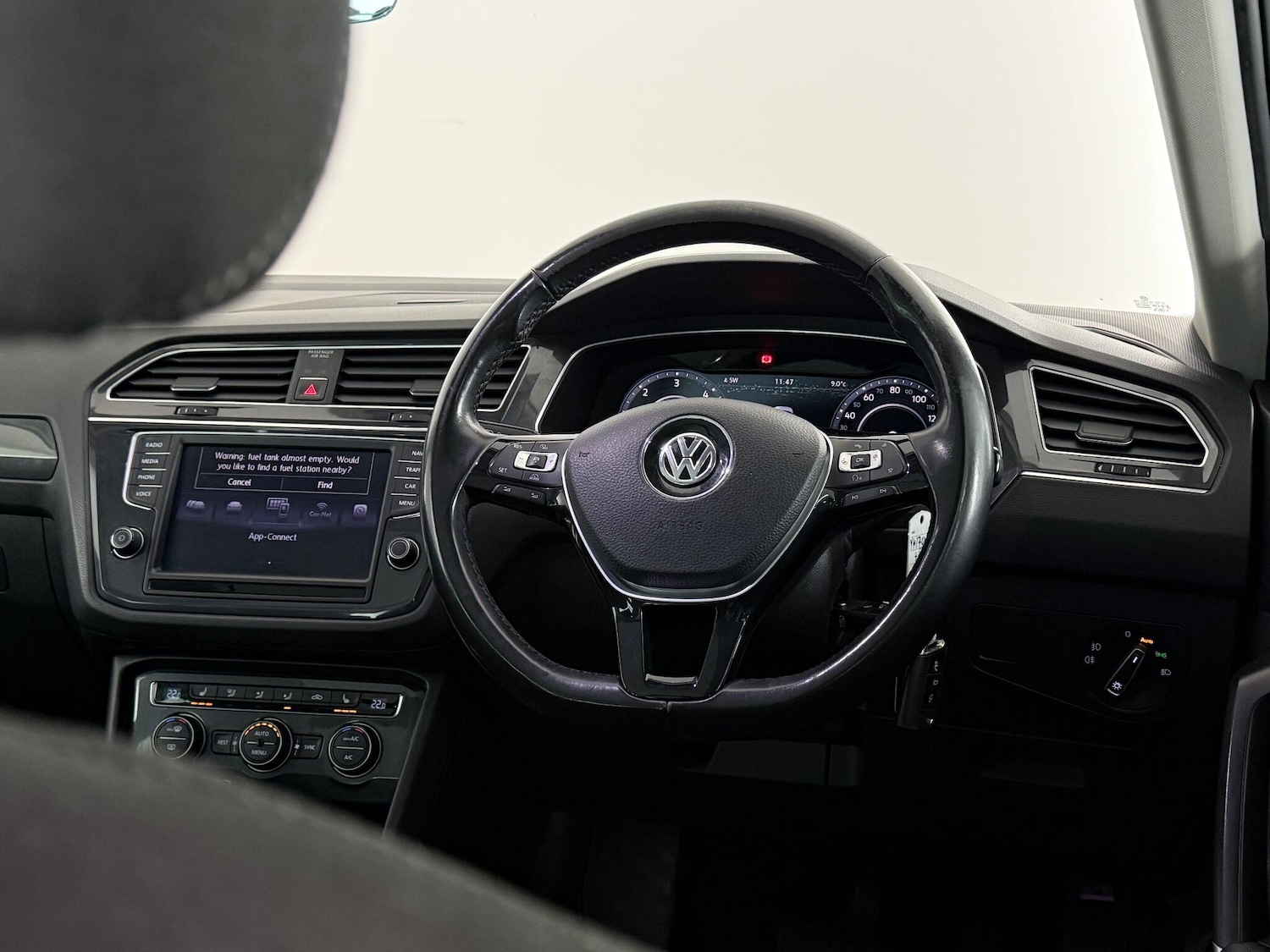 Used Volkswagen Tiguan 2017 for sale - 77247022: Photo 16