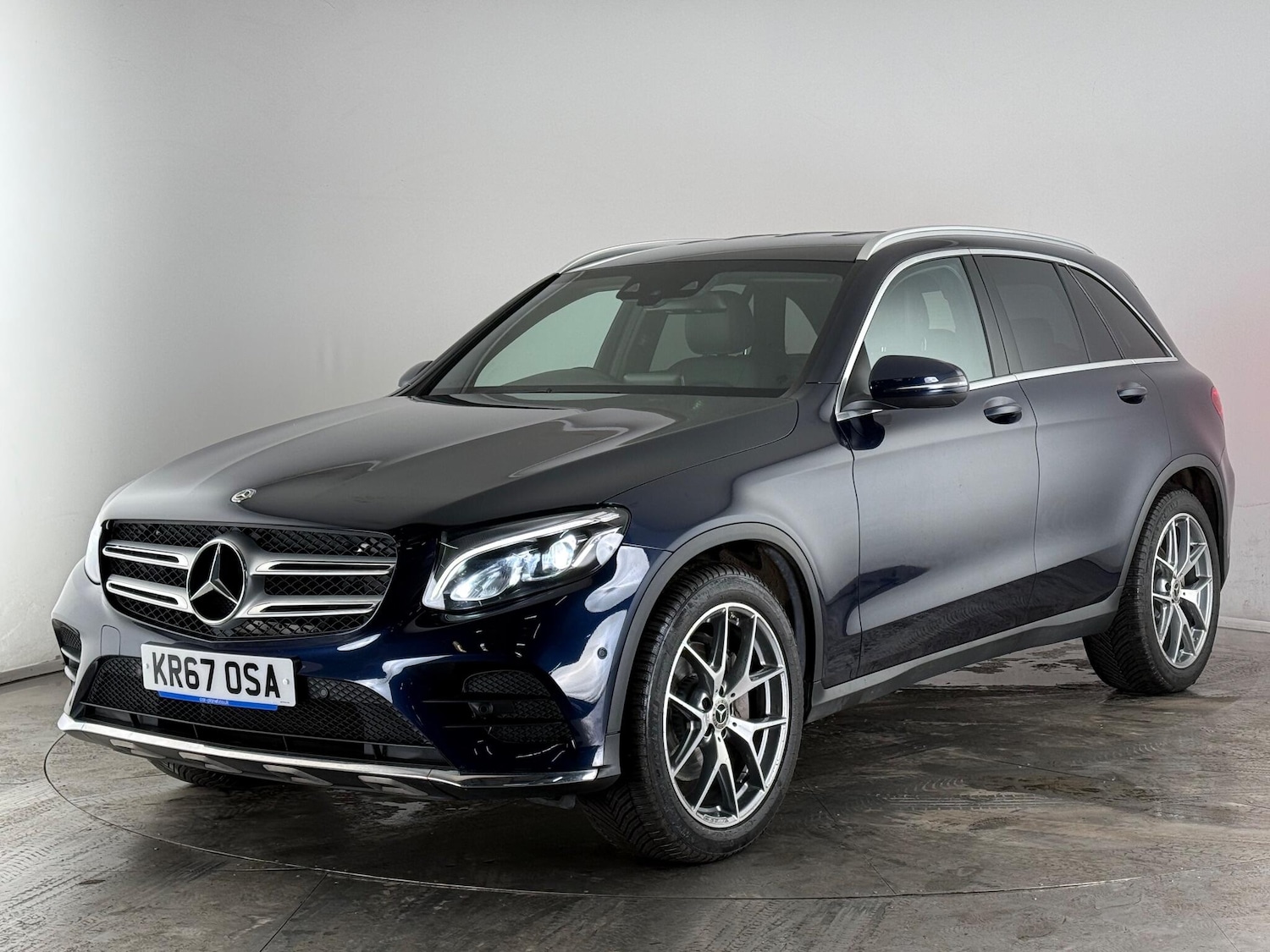 Used Mercedes-Benz GLC 2017 for sale - 76715264: Photo 3